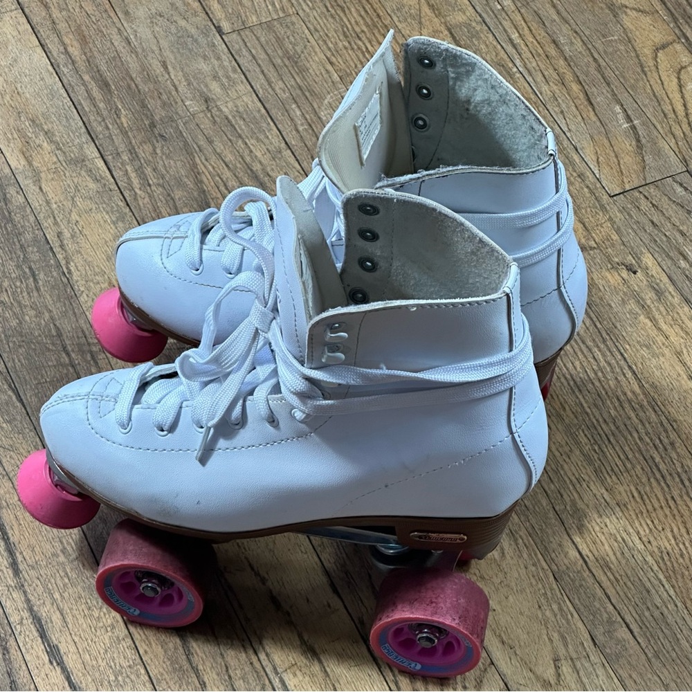 Chicago white and Pink Women's Roller Skates